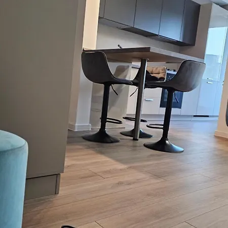 Tonitza La Mare Apartment